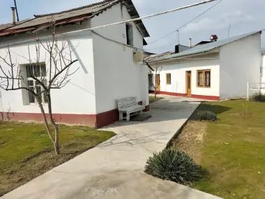 Xuvaydoda uy sotiladi