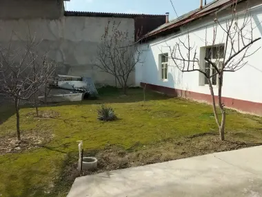 Xuvaydoda uy sotiladi