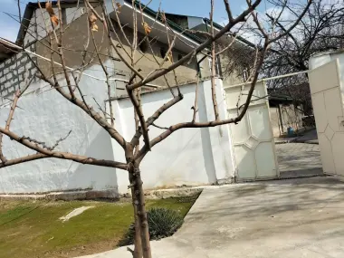 Xuvaydoda uy sotiladi