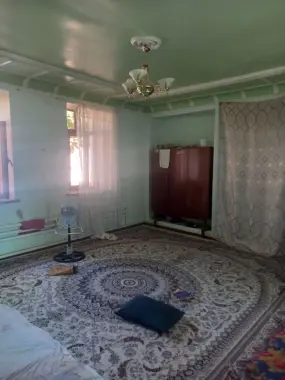 Uch tepa sakokiy
