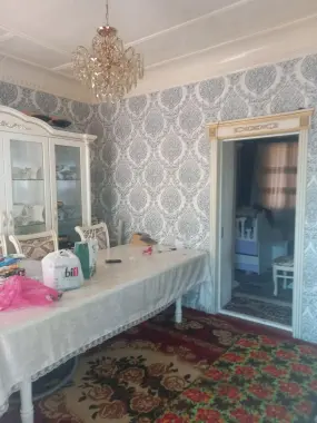 Uch tepa sakokiy