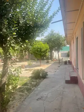 Uchastka sotiladi