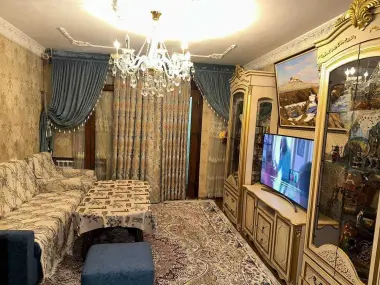 Продается квартира в массиве Хадра