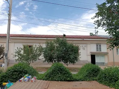 Uchastka sotiladi