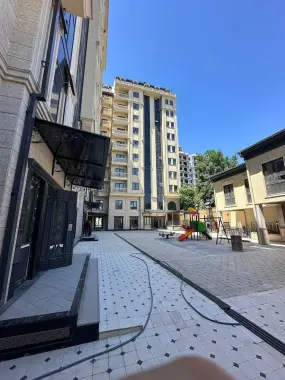 Продаётся квартира в элитном ЖК «Kamron Palace» (4 ком., 142 кв.м)