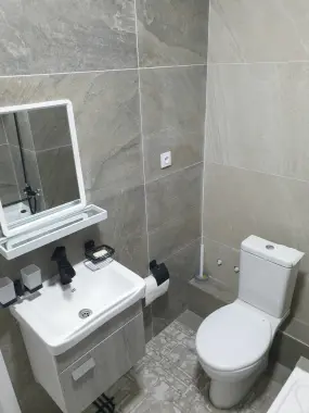Продается 2 в 3 квартира (2) 3 xona qilingan uy sotiladi