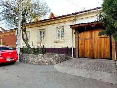 Дом на Бадамзаре продается. Собственник