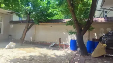 Xovli sotiladi komolon masjididan 500 metr 6.23 sotix