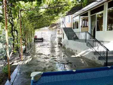 Bektemirda Tayyor xovli sotiladi