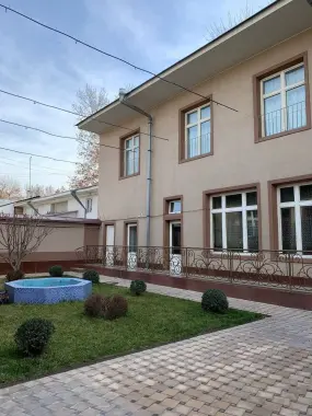 Продается участок 6 комнат, 3.86 соток, евро ремонт