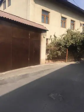 Продаётся дом 4х ярусный, жилая площадь 337 кв.м. подвал 156 кв.м