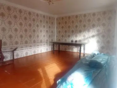 Duboviyda xonadon sotiladi 5.8 sotix Do'stlik metroda