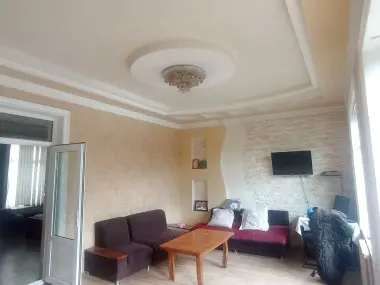 Duboviyda xonadon sotiladi 5.8 sotix Do'stlik metroda