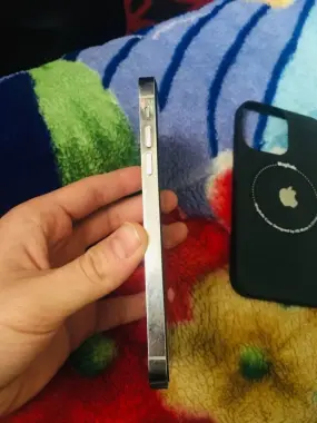 Iphone xr 13 pro korpusida