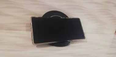 Продаётся сетовая зарядка Samsung