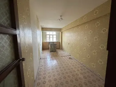 Kvartita farxod bozori oldida 2 xonalik