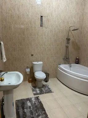 Hostel mehmonhona basseyn
