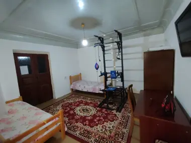 Uy sotiladi yunusobod tumani Otchapar mahallasi