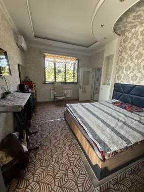 Shoroda 21- maktab roparasidegi hovli uy sotiladi