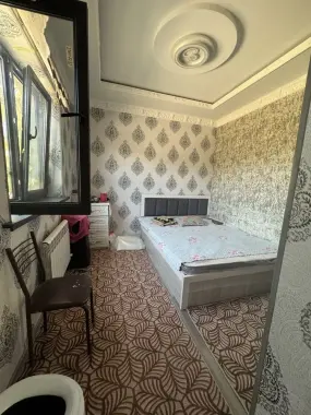 Shoroda 21- maktab roparasidegi hovli uy sotiladi