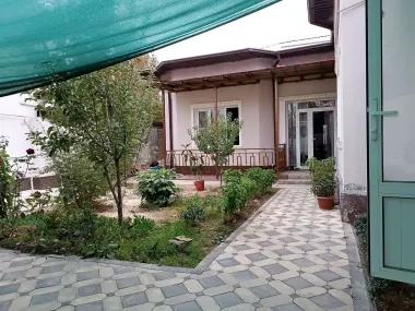 Продается участок на Юнусабаде
