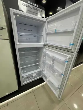 Холодильник Samsung 391 л RT38CG6000WWWT