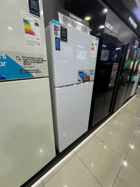 Холодильник Samsung 391 л RT38CG6000WWWT