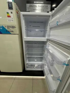 Холодильник Samsung 391 л RT38CG6000WWWT
