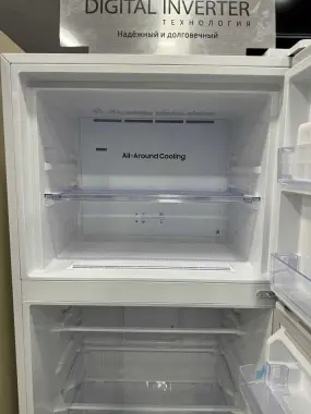 Холодильник Samsung 391 л RT38CG6000WWWT
