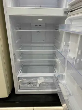 Холодильник Samsung 391 л RT38CG6000WWWT
