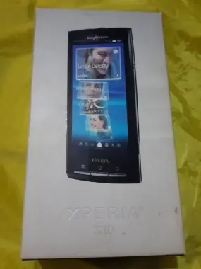 Коробка от sony ericsson xperia x10i
