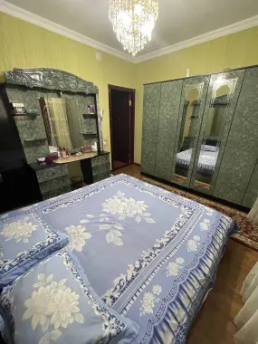 Продаю 5 комнатную квартиру