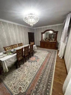 Продаю 5 комнатную квартиру