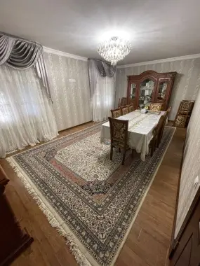 Продаю 5 комнатную квартиру