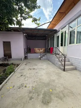 Uchastka sotiladi 220000