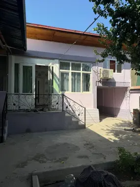 Uchastka sotiladi 220000