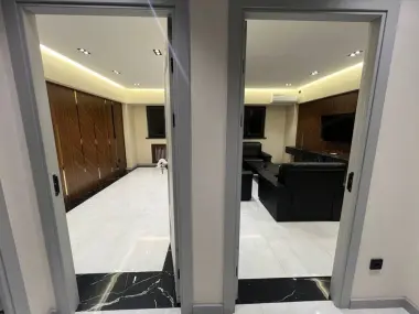 Продается офис на Ц-5 3 комнаты + холл 80м2