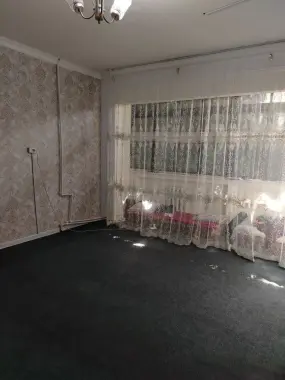 Chilonzor 12kv Farhadiski bozor yonida 5 hona kv bor sheriklika bola k