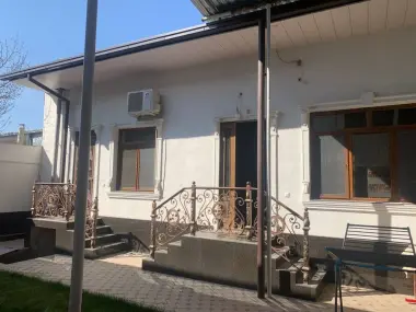 Продам дом 2,5 соток метро Шахристон