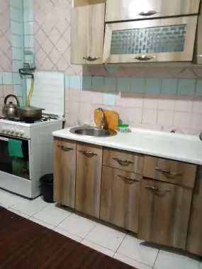 4ta qiz kerak, kvartiraga