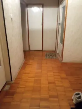 4ta qiz kerak, kvartiraga