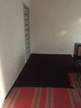 Honadon ijaraga sheriklikka 1 ta odam kerak