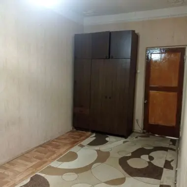 Kvartira Yunusobod 7kv alfraganus roparasi . Ayol va qizlarga