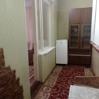 Kvartira Yunusobod 7kv alfraganus roparasi . Ayol va qizlarga