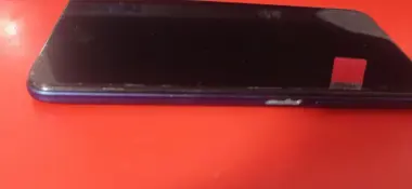Дисплей с корпусом Huawei с выдвижной камерой