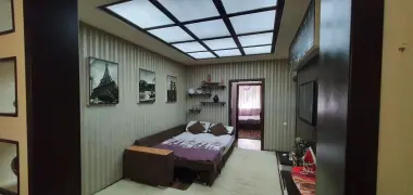 3 xonali. Faqat qizlar uchun. Barcha sharoitlarga ega