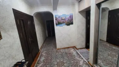 Продам свою квартиру в центре Чиланзара на Ц квартале (банковские дома