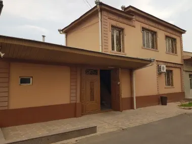 Продаётся ЦЕНТРЕ ДОМ