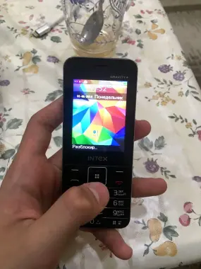 Intex knopka tel
