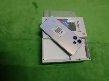 Redmi 12 holati yahwi
